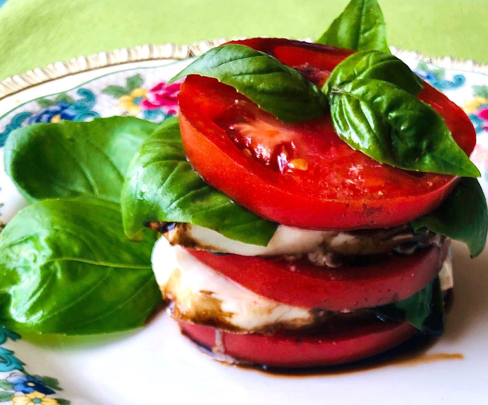 Summer Tomato Mozzarella Salad